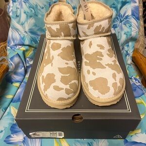 ALPINE DESIGN EMME WOMENS BOOTS‎ SIZE 10